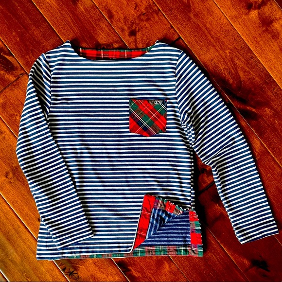 Vineyard Vines youth large holiday striped shirt - Picture 1 of 4